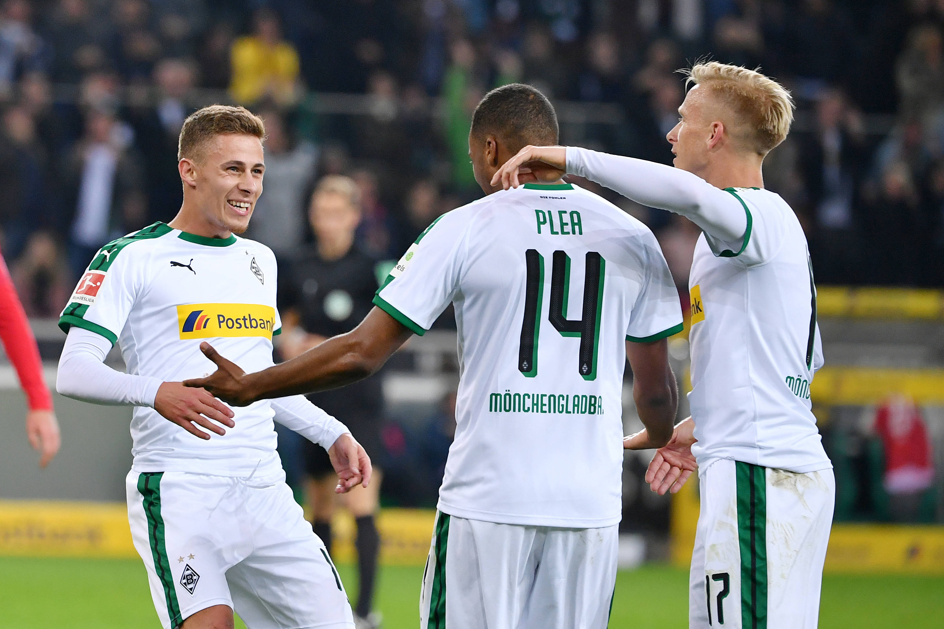 凯发体育 -欧篮联赛程吃紧，门兴格拉德巴赫清晨临场应变，引发热议，纪律约束更严格的简单介绍